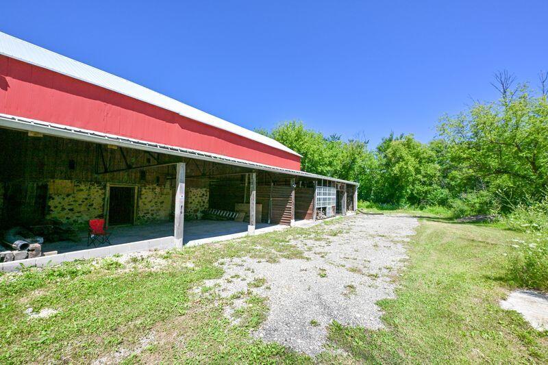 150 Rusco Road West Bend, WI 53095 - Photo 8 of 12 large lean-to