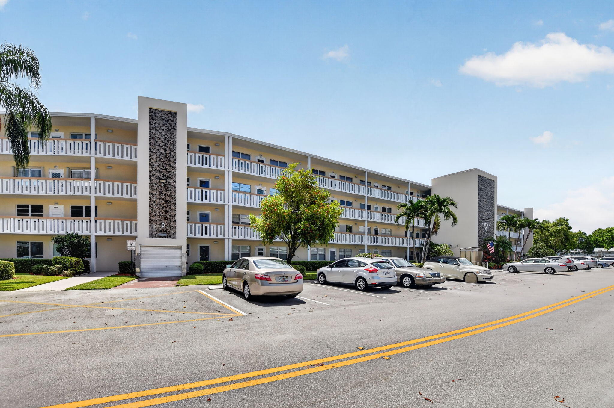 2049 Ventnor Crescent, Unit 2049 Deerfield Beach, FL 33442 - Photo 24 of 42 1-web-or-mls-DSC_1124