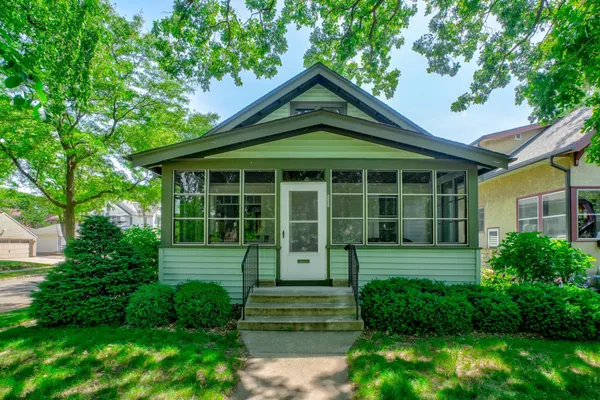 $330,000 | 3301 47th Avenue South, Minneapolis, MN 55406