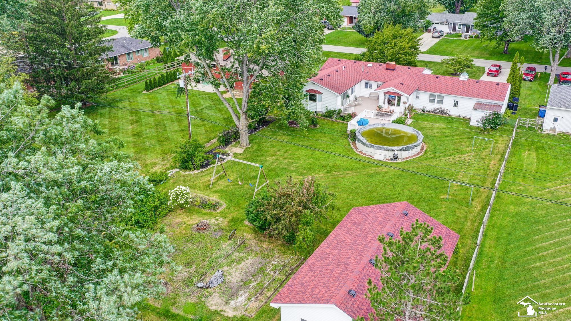 348 Ruff Drive Monroe, MI 48162 - Photo 3 of 46 Gallery Image 3