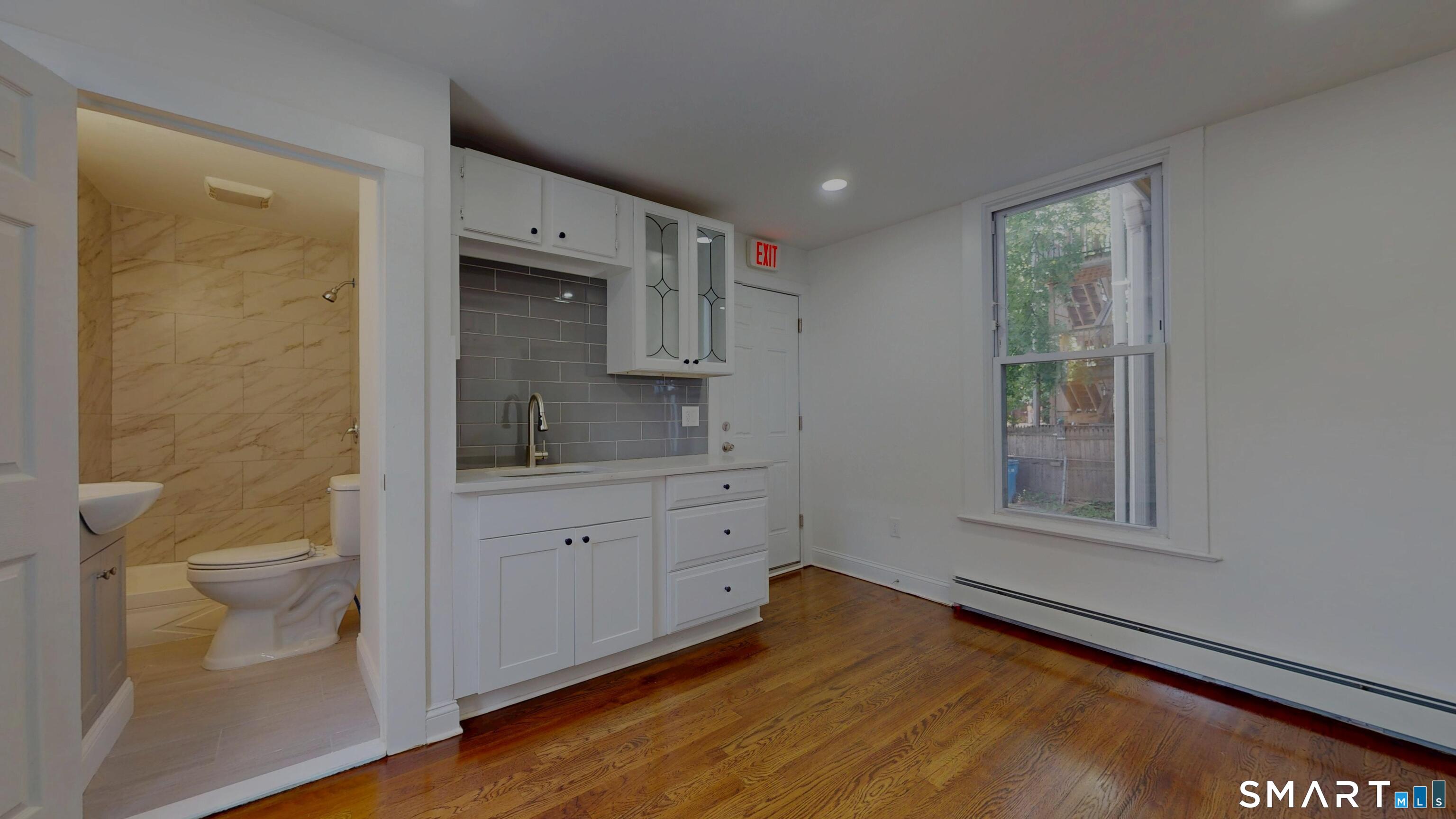 24 Bond Street Hartford, CT 06114 - Photo 16 of 24