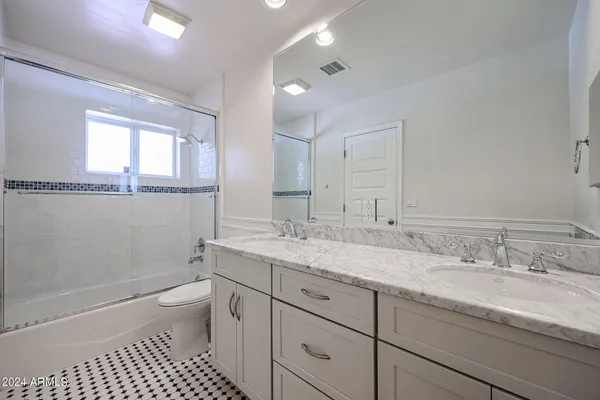 $4,750 | 327 East Keim Drive, Phoenix, AZ 85012