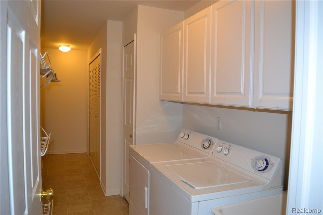3631 Tremonte Circle Rochester, MI 48306 - Photo 13 of 20 13 - Laundry Room.JPG