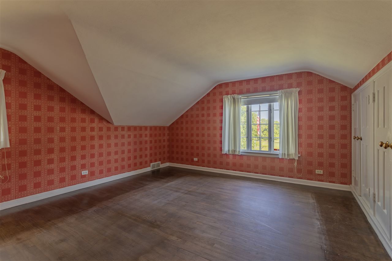 3307 Landstrom Road Rockford, IL 61107 - Photo 30 of 40 a view of an empty room with a window