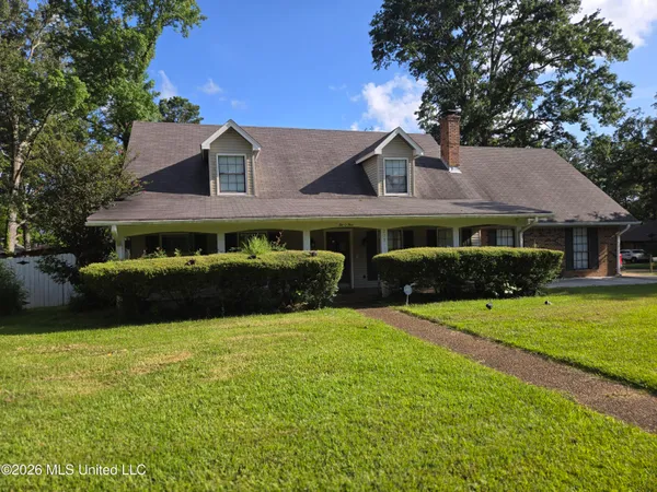 $329,900 | 205 Casa Grande Drive, Clinton, MS 39056