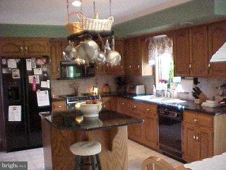 570 Magnolia Drive Lititz, PA 17543 - Photo 6 of 8