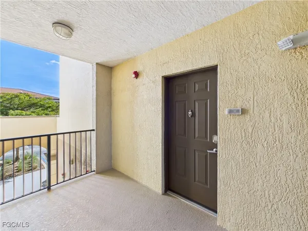 $3,495 | 12960 Positano Circle, Unit 201, Naples, FL 34105