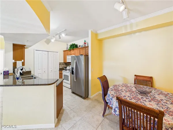 $3,495 | 12960 Positano Circle, Unit 201, Naples, FL 34105