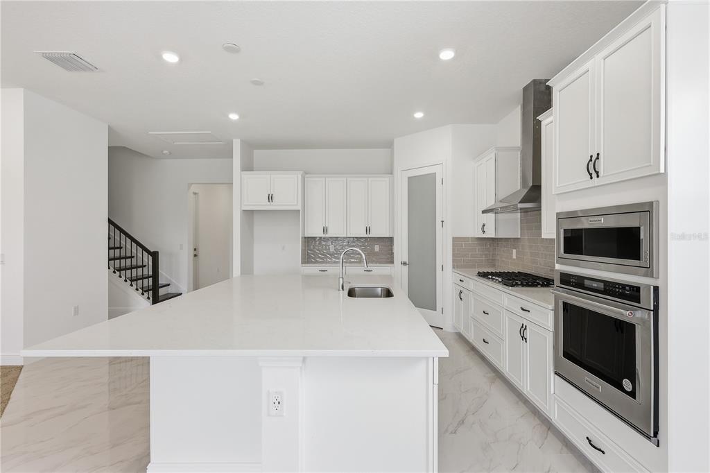 16017 Volterra Point Bella Collina, FL 34756 - Photo 11 of 63