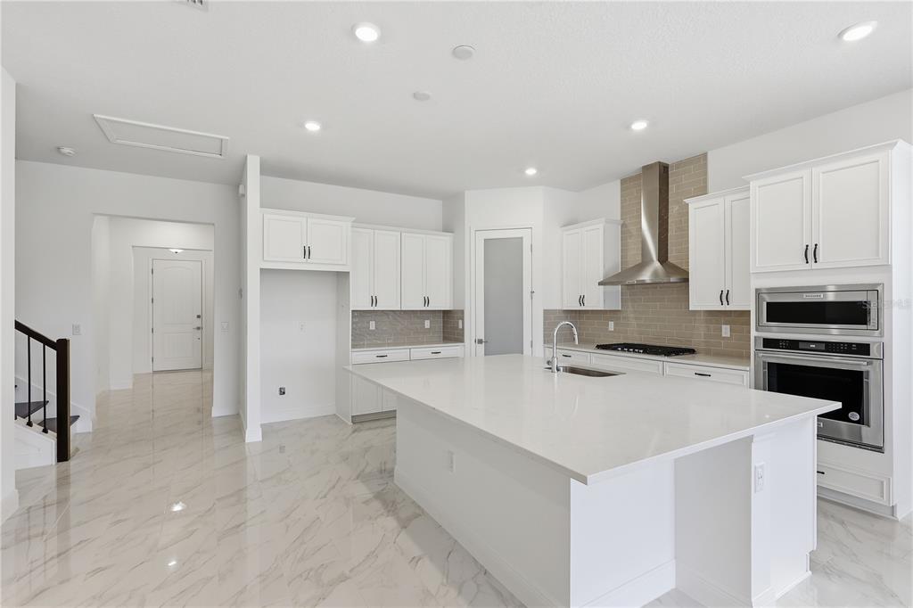 16017 Volterra Point Bella Collina, FL 34756 - Photo 9 of 63