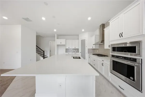 $5,400 | 16017 Volterra Point, Bella Collina, FL 34756