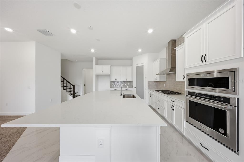 16017 Volterra Point Bella Collina, FL 34756 - Photo 10 of 63