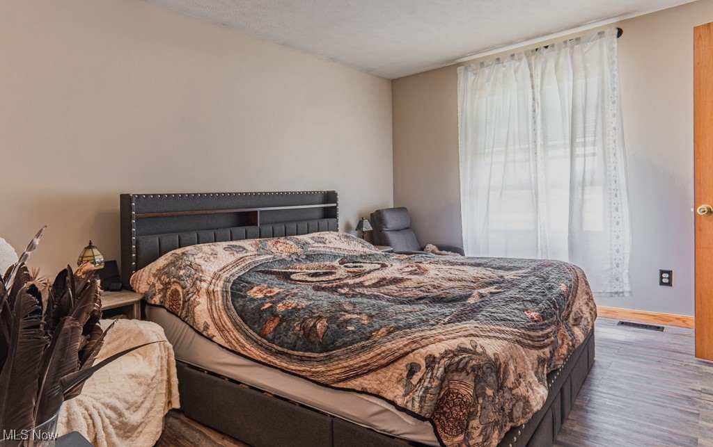 10985 Johnson Road North Benton, OH 44449 - Photo 19 of 49 Master Bedroom
