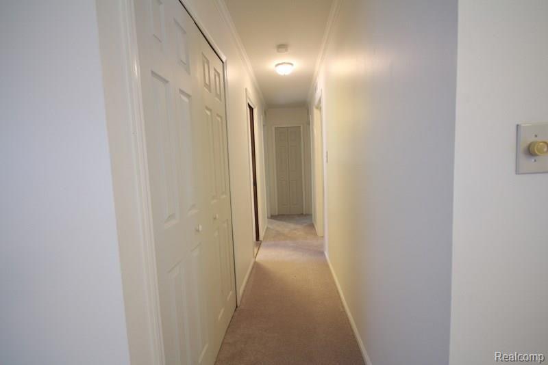 1644 Kingsmere Circle Rochester, MI 48309 - Photo 18 of 31 Kingsmere+011-3035385775-O.jpg