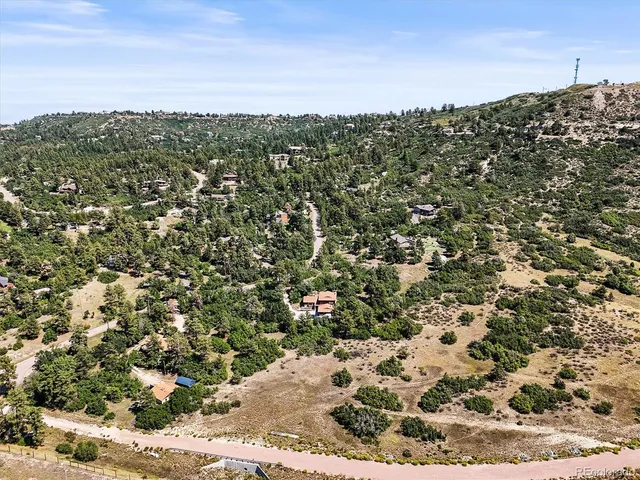 a view of a large building