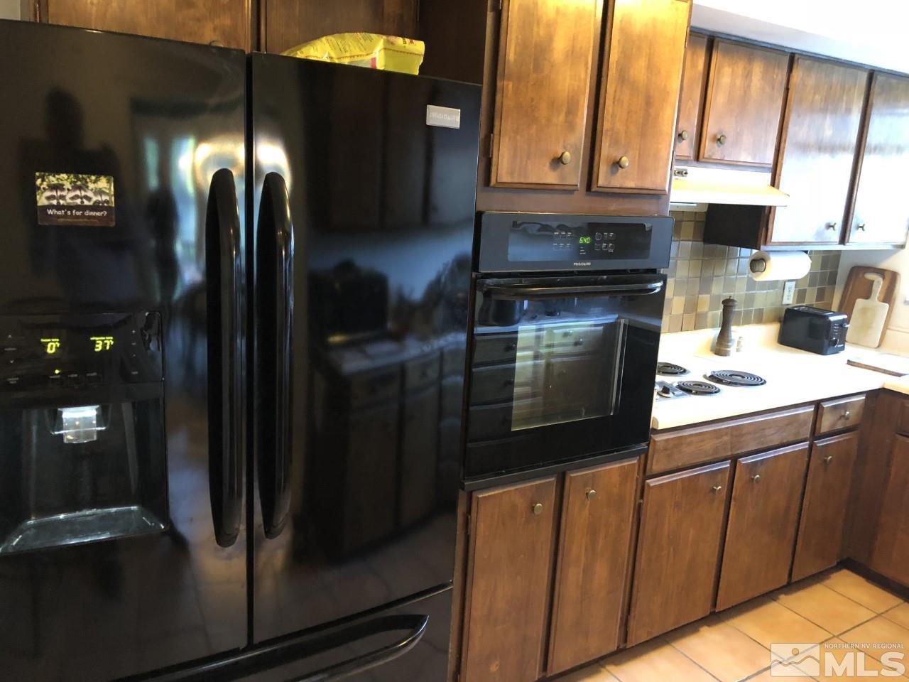 3865 Chelsea Square Reno, NV 89509 - Photo 3 of 23 Photo 3