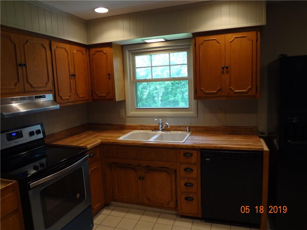 6104 Rucker Road Indianapolis, IN 46220 - Photo 6 of 23