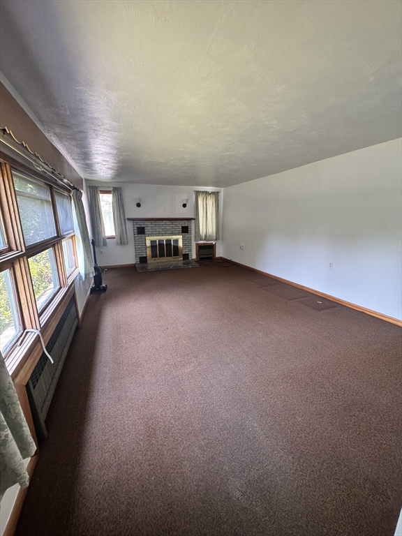 64 Goodrich Street Springfield, MA 01104 - Photo 4 of 11