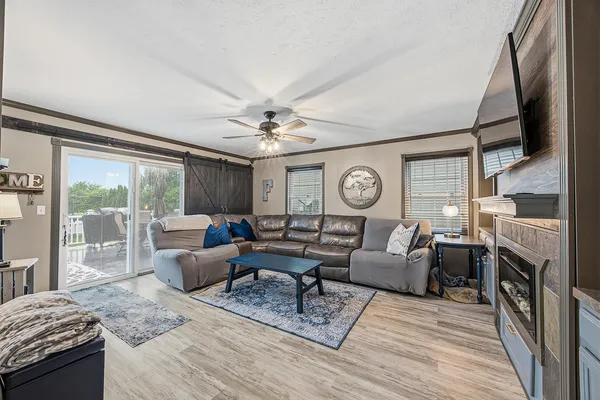 $375,000 | 2 Bandecon Way, Bloomington, IL 61704