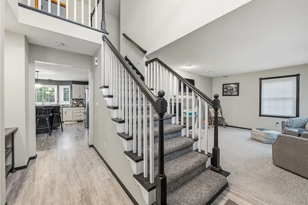 $375,000 | 2 Bandecon Way, Bloomington, IL 61704