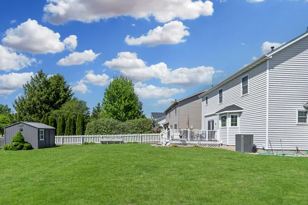 $375,000 | 2 Bandecon Way, Bloomington, IL 61704