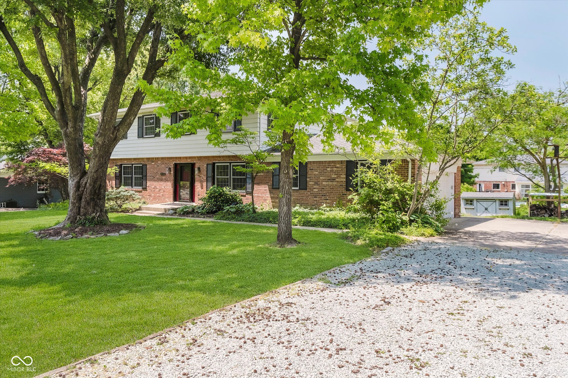 6146 Rucker Road Indianapolis, IN 46220 - Photo 3 of 38