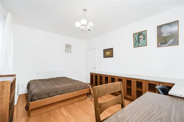 $275,000 | 3100 Brighton 3rd Street, Unit 6J | Brighton Beach