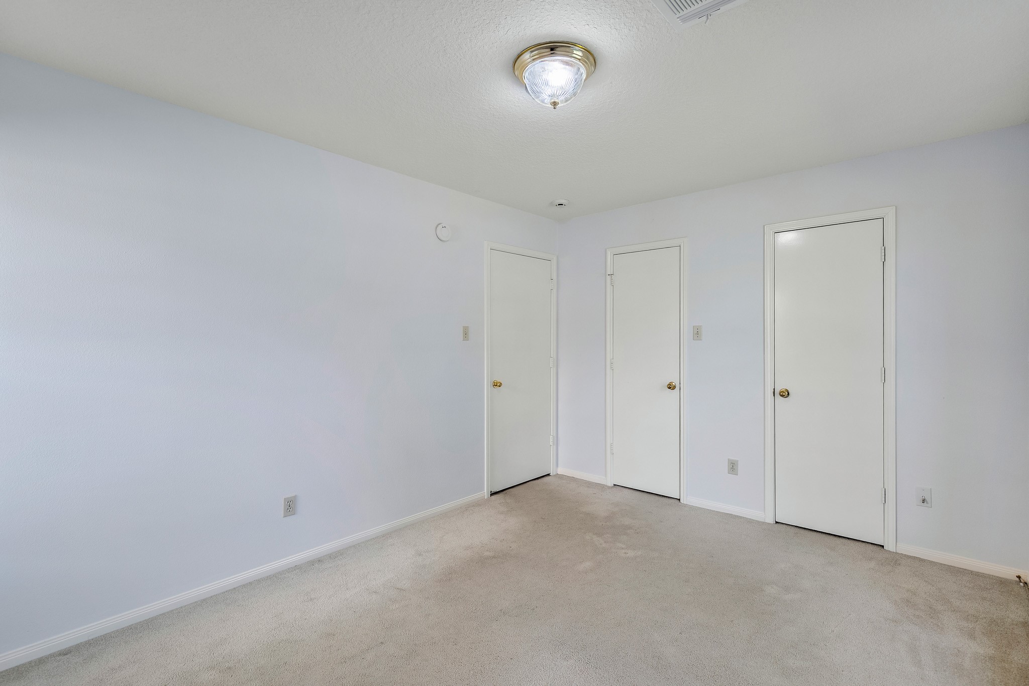 8018 Holiday Lane Houston, TX 77075 - Photo 30 of 42 a view of an empty room
