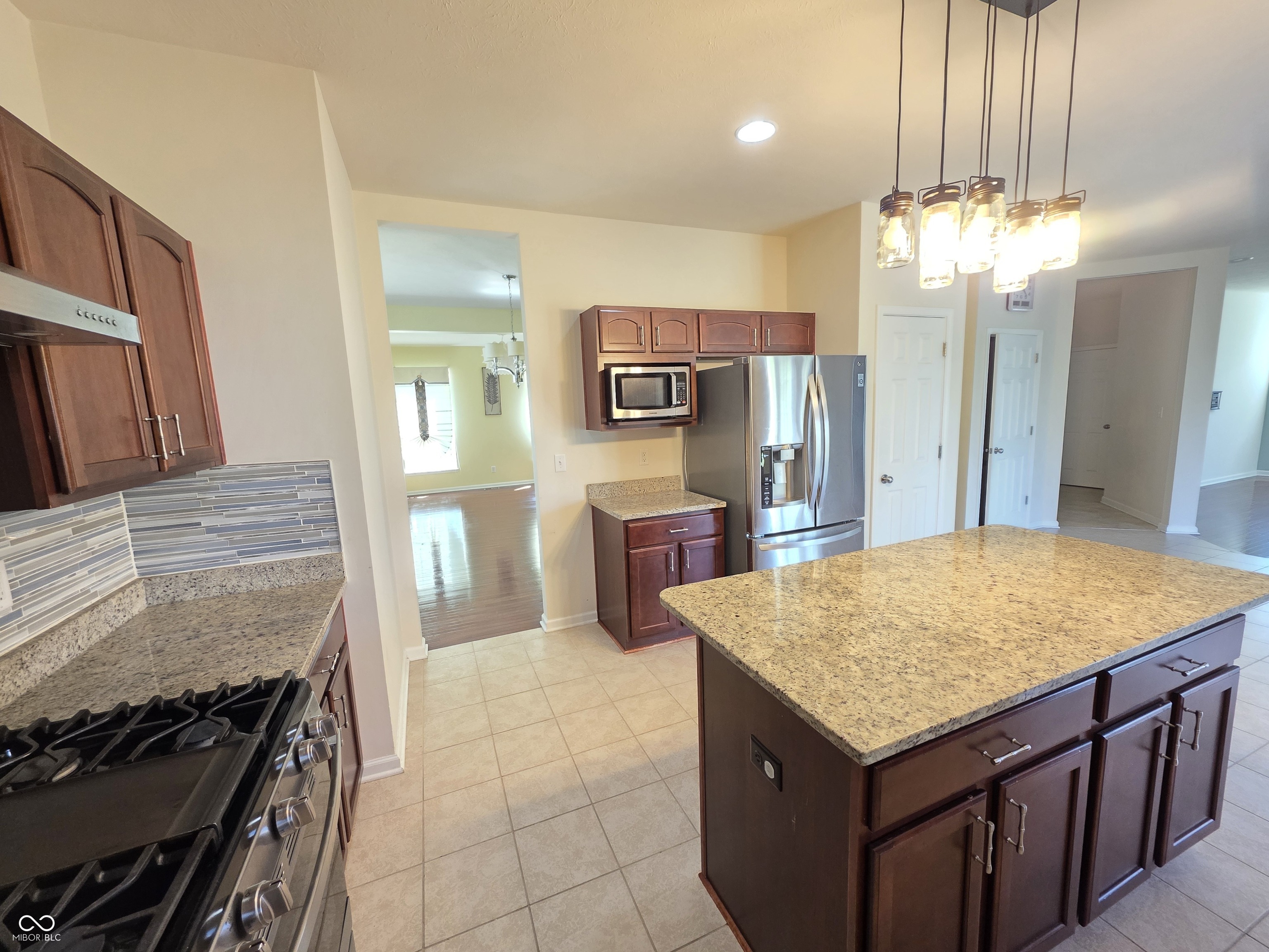 7048 Stoney Ridge Drive Columbus, IN 47201 - Photo 6 of 29