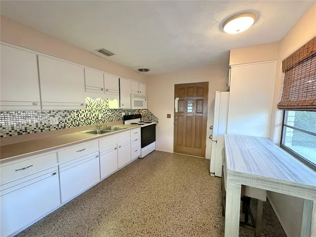 $219,900 | 112 East Turgot Avenue, Edgewater, FL 32132