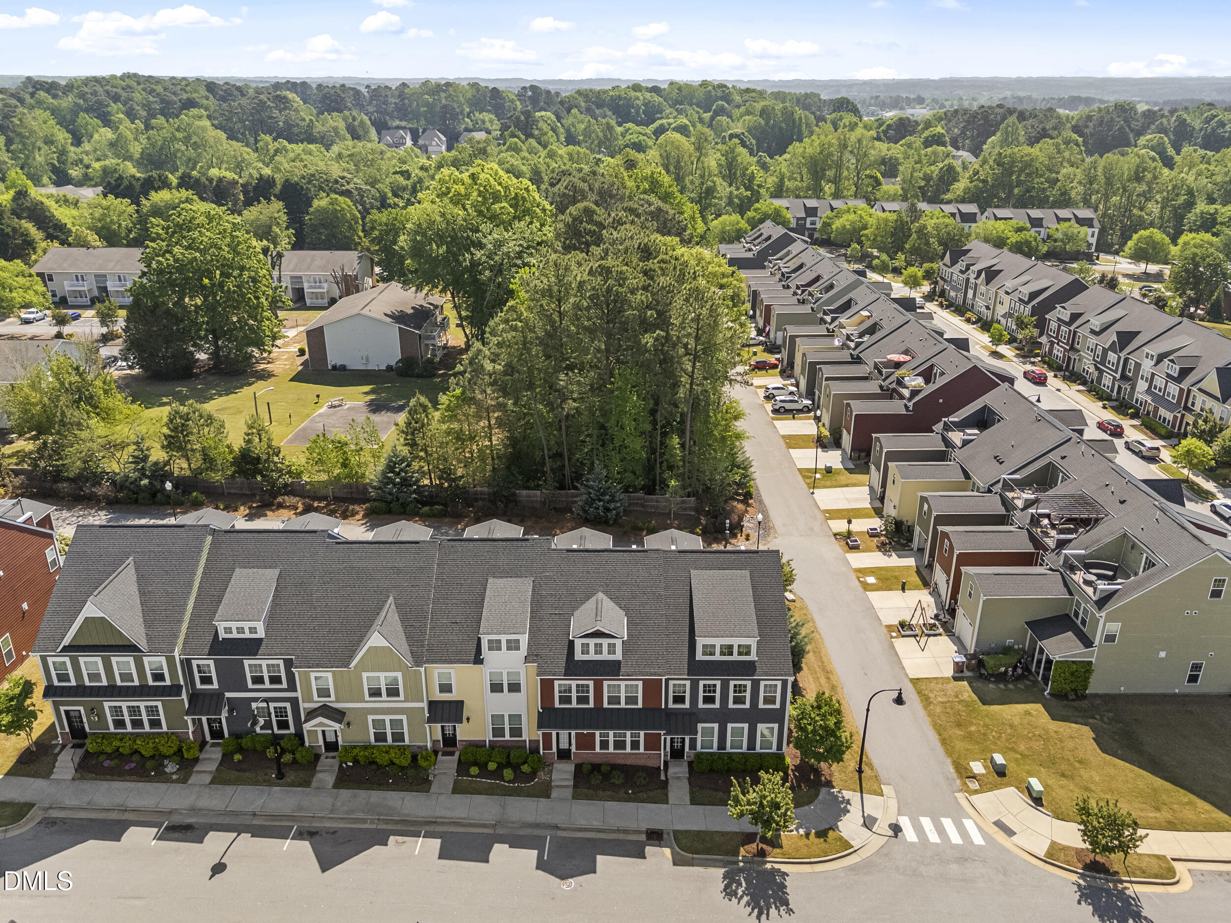 493 Rally Point Place Wake Forest, NC 27587 - Photo 4 of 40 3_dji_fly_20260416_105128_0967_177635158