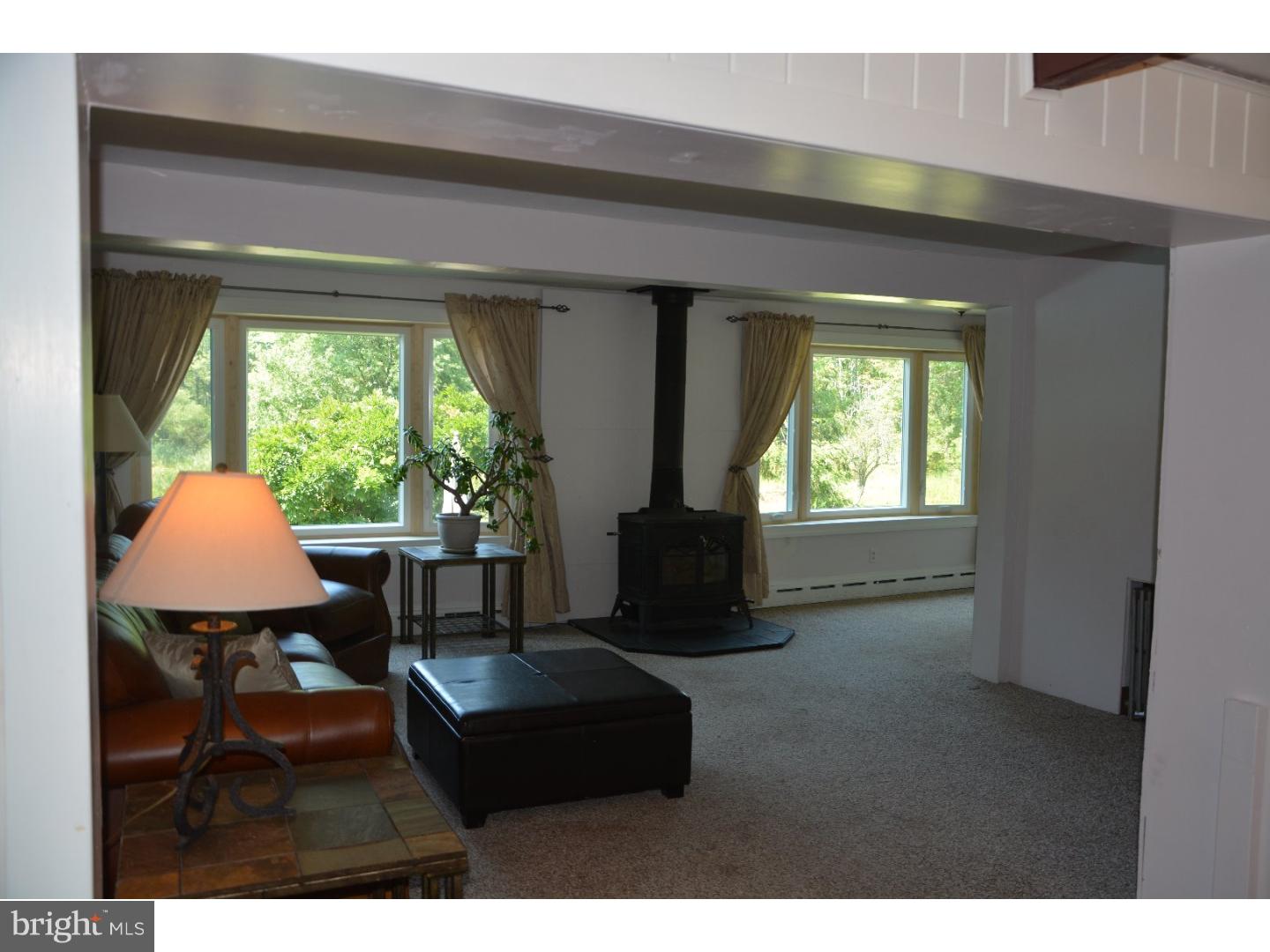 449 Ridge Road Telford, PA 18969 - Photo 11 of 25 Living Room