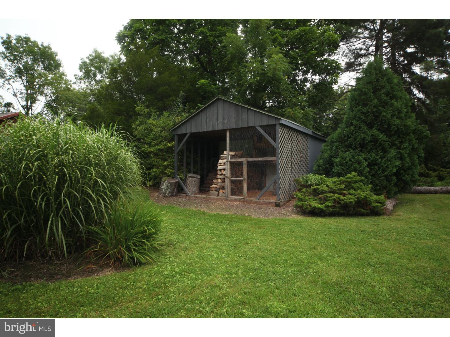 449 Ridge Road Telford, PA 18969 - Photo 19 of 25 Storage Shed