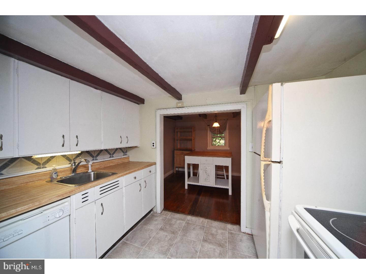 449 Ridge Road Telford, PA 18969 - Photo 6 of 25 Kitchen