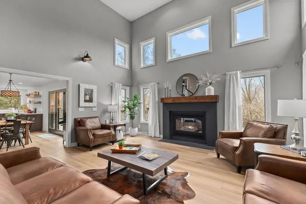 $689,900 | 114 Shalimar Court, Combined Locks, WI 54113