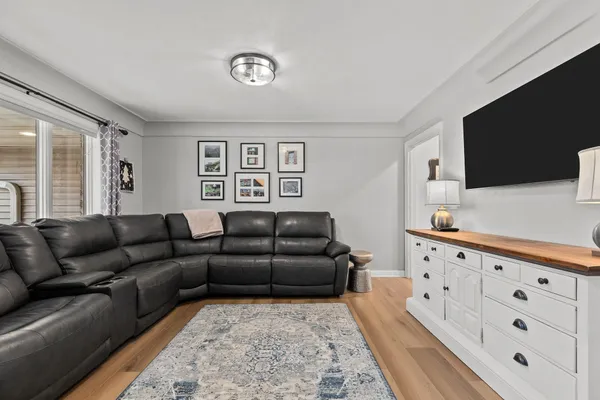 $689,900 | 114 Shalimar Court, Combined Locks, WI 54113