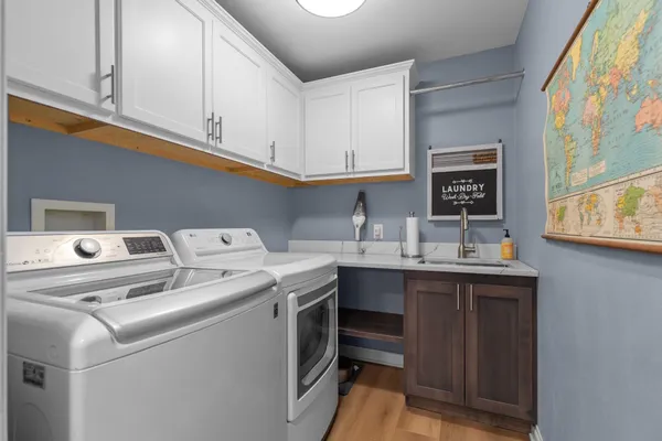 $689,900 | 114 Shalimar Court, Combined Locks, WI 54113