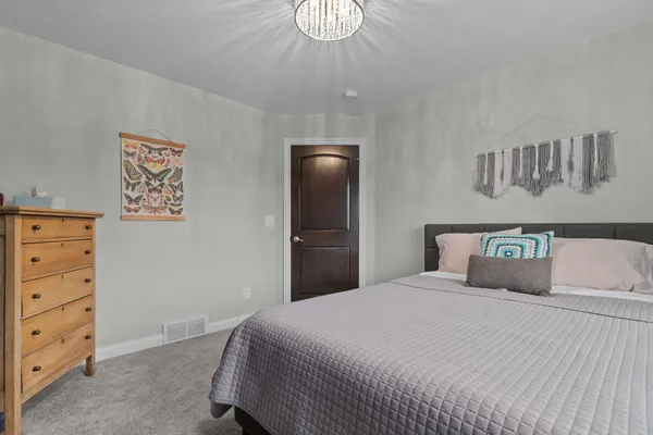 $689,900 | 114 Shalimar Court, Combined Locks, WI 54113