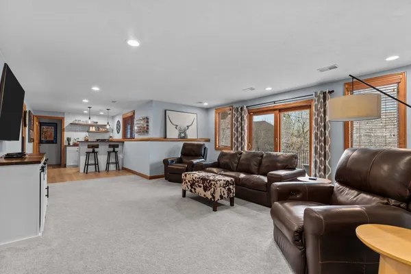 $689,900 | 114 Shalimar Court, Combined Locks, WI 54113