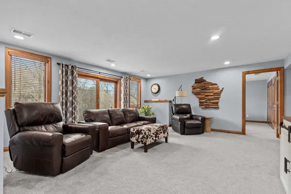 $689,900 | 114 Shalimar Court, Combined Locks, WI 54113