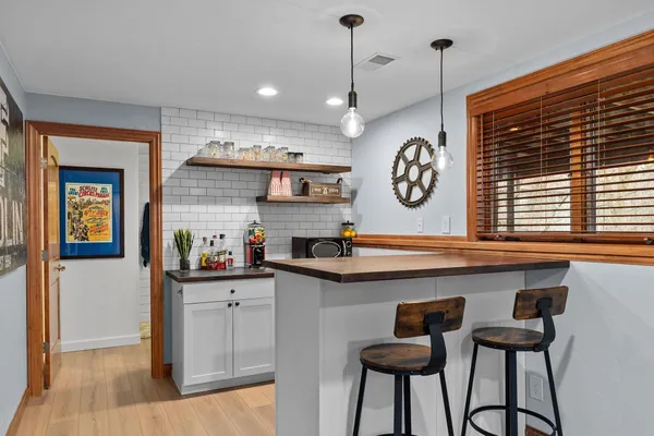 $689,900 | 114 Shalimar Court, Combined Locks, WI 54113
