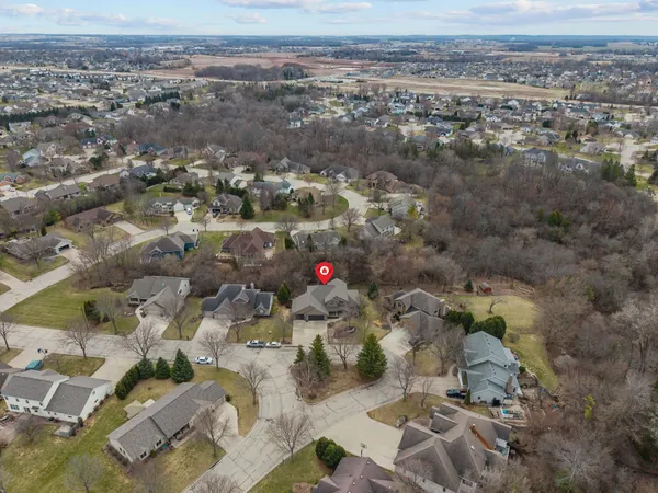 $689,900 | 114 Shalimar Court, Combined Locks, WI 54113