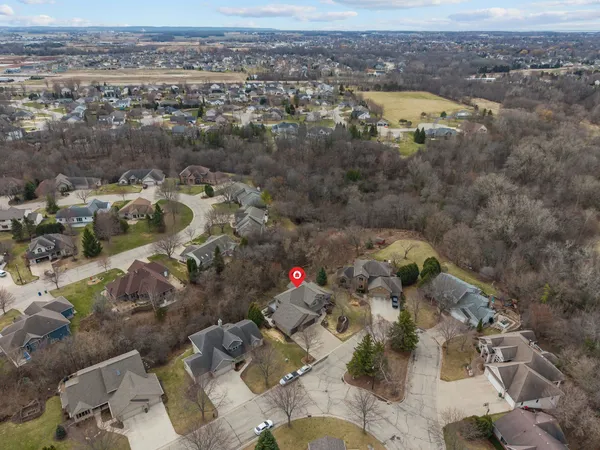 $689,900 | 114 Shalimar Court, Combined Locks, WI 54113