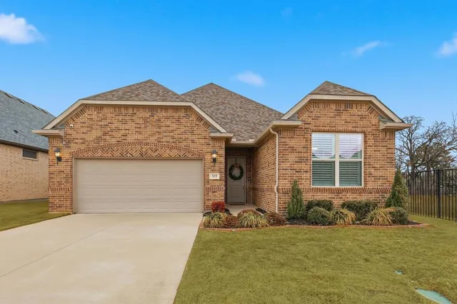 $525,000 | 315 Faith Drive, Euless, TX 76039