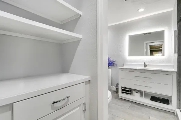 $624,900 | 19049 Southeast Robert Drive, Jupiter, FL 33469