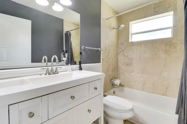 $624,900 | 19049 Southeast Robert Drive, Jupiter, FL 33469