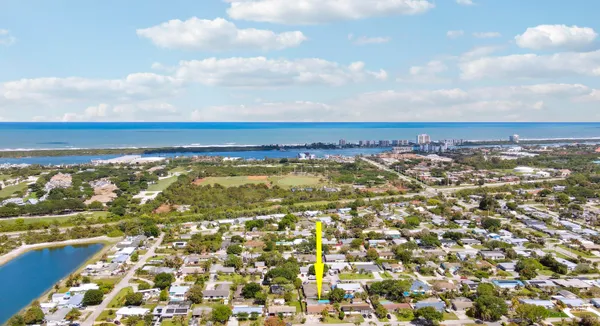 $624,900 | 19049 Southeast Robert Drive, Jupiter, FL 33469