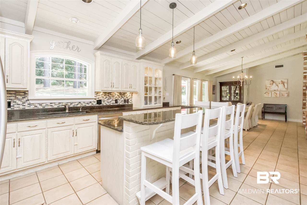 369 Gaines Avenue Mobile, AL 36609 - Photo 12 of 48