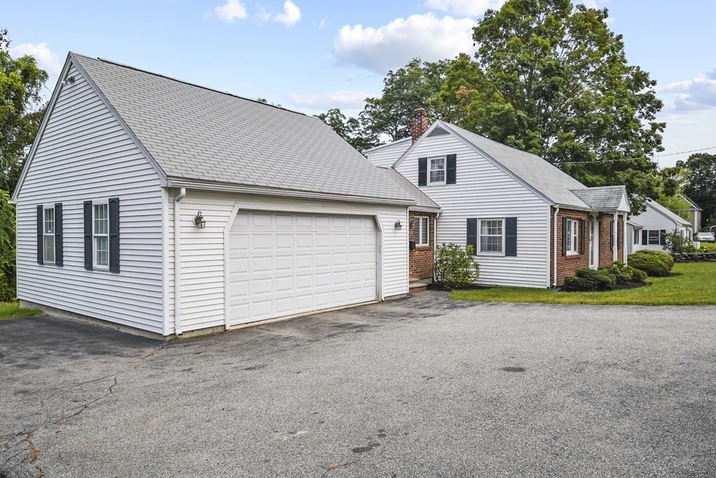 105 North Road Chelmsford, MA 01824 - Photo 3 of 31 Gallery Image 3