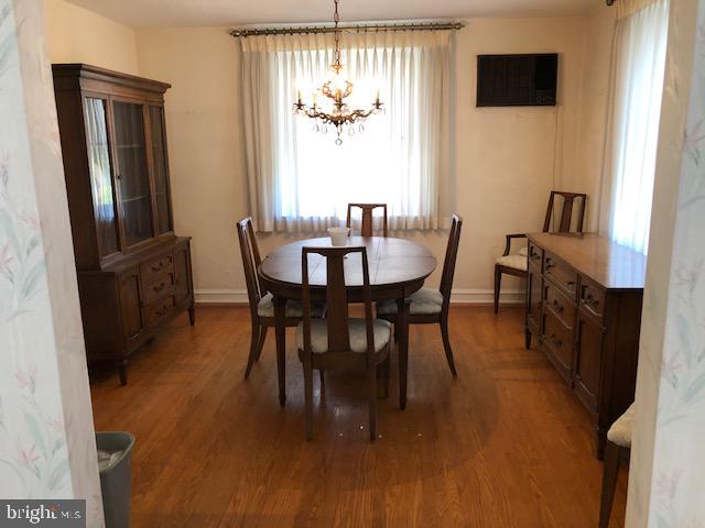 918 Rhawn Street Philadelphia, PA 19111 - Photo 5 of 44 Dining Room